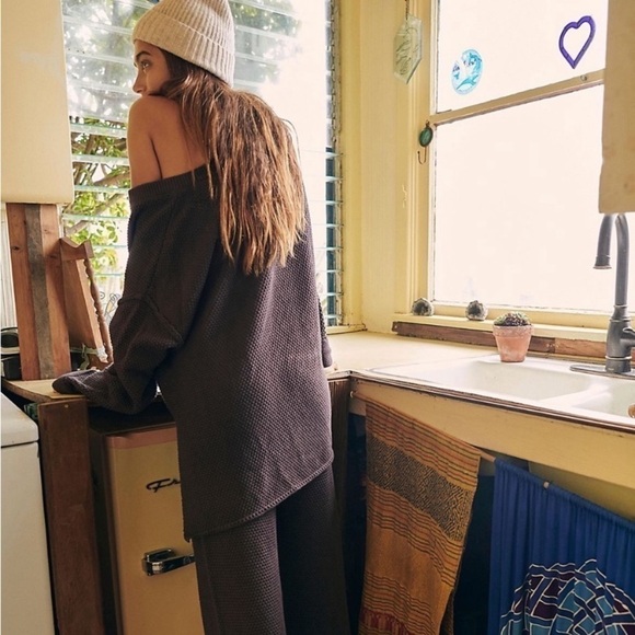 NWT Free People Hailee Sweater Set FP Beach 2 Piece Loungewear Waffle Knit Brown - Picture 2 of 13